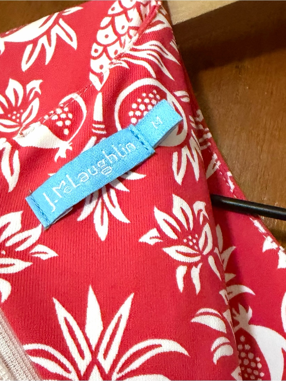 J. McLaughlin Sleeveless Dress Catalina Cloth
Red Pineapple Print Sheath - Picture 9 of 11